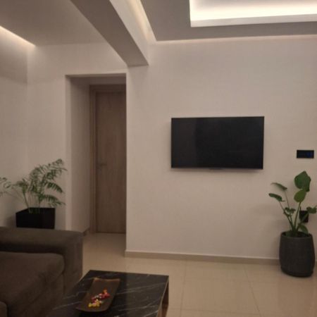 Prifti Luxury Apartment ファリラキ エクステリア 写真