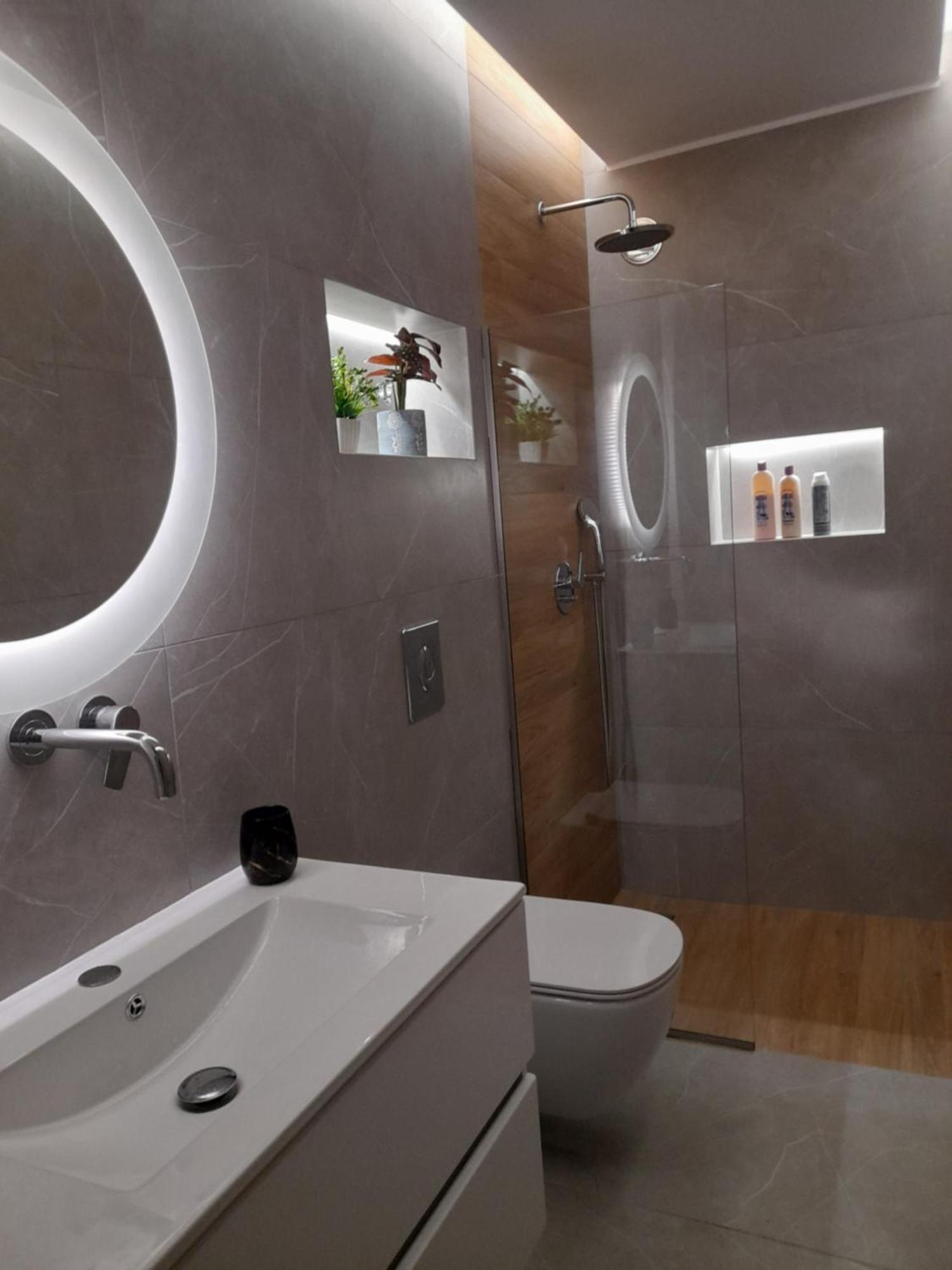 Prifti Luxury Apartment ファリラキ エクステリア 写真