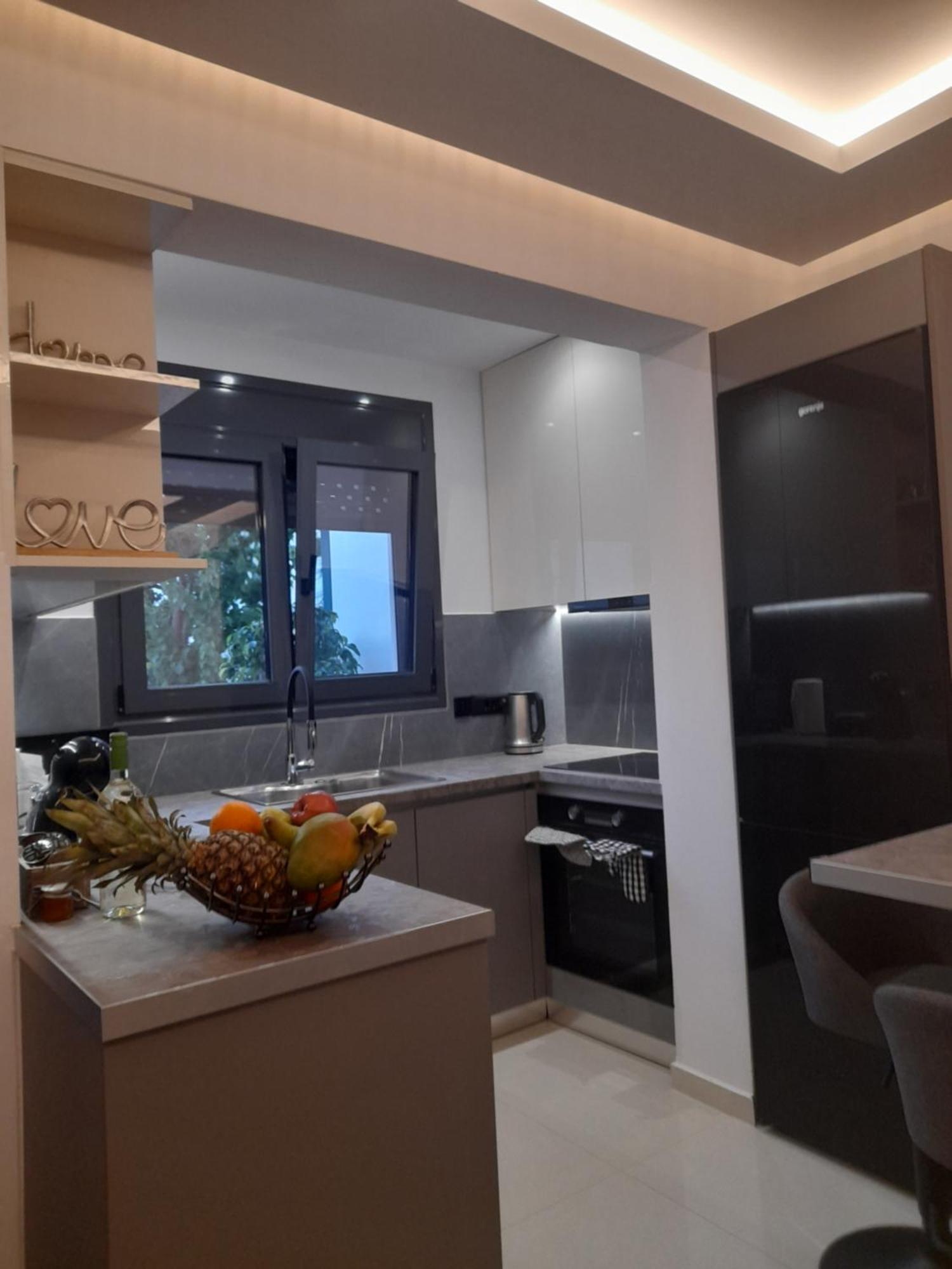 Prifti Luxury Apartment ファリラキ エクステリア 写真