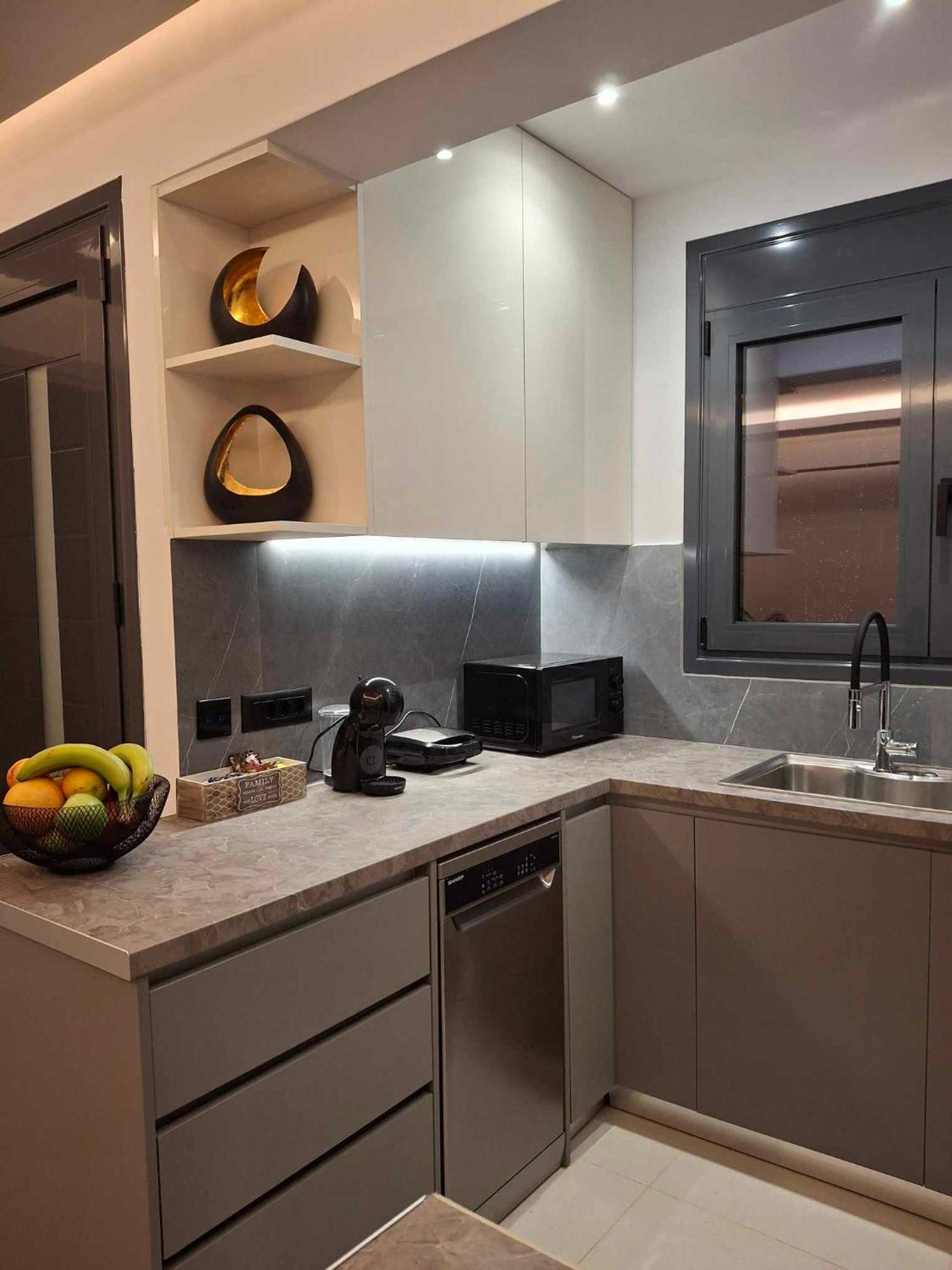 Prifti Luxury Apartment ファリラキ エクステリア 写真